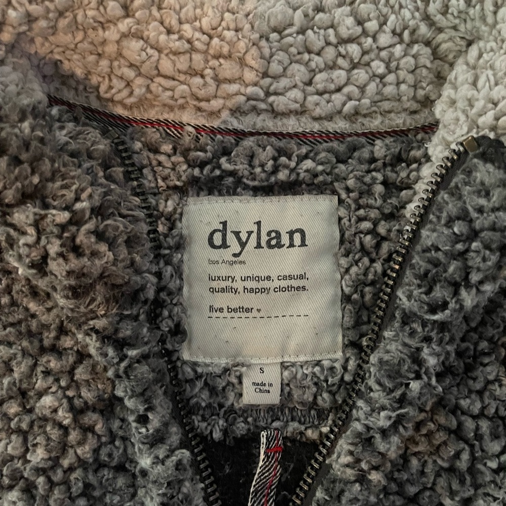Dylan Small Pullover - image 1
